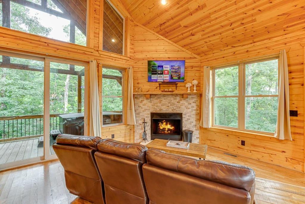 Perfect Couples Cabin W 2 Person Spa Bath Cornelia Dış mekan fotoğraf